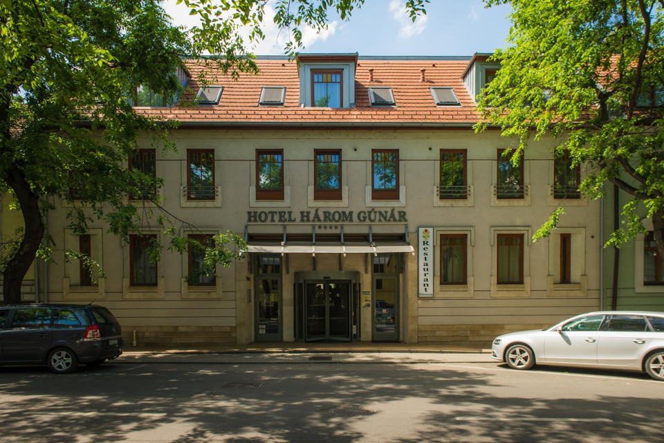 Három Gúnár Étterem
