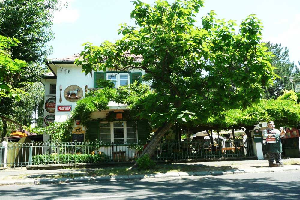 Hintaló Étterem