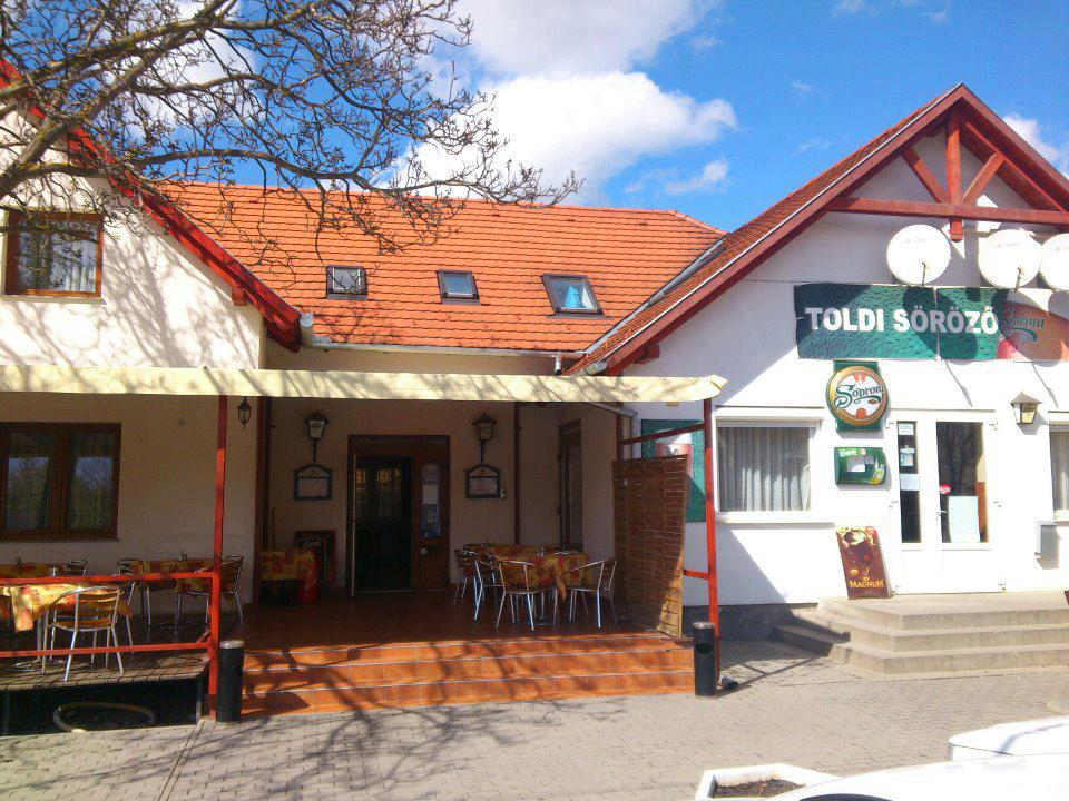 Toldi Étterem és Panzió