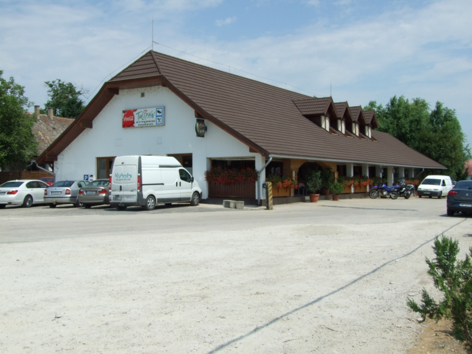 Tulipán Étterem és Panzió