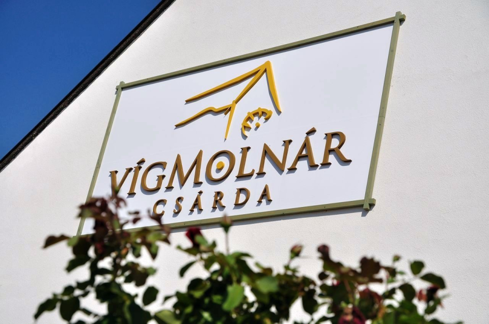 Víg Molnár Csárda