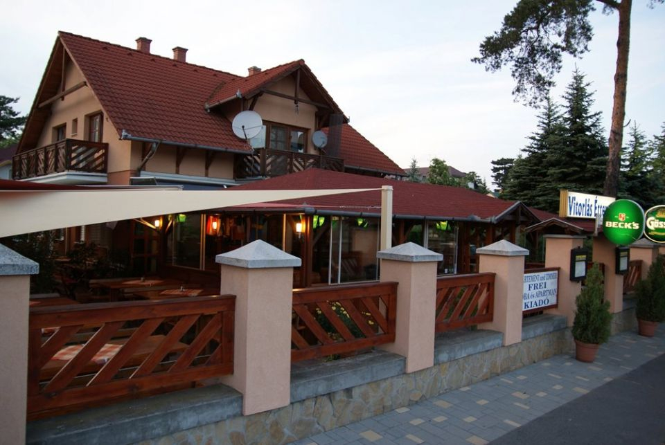 Vitorlás Étterem